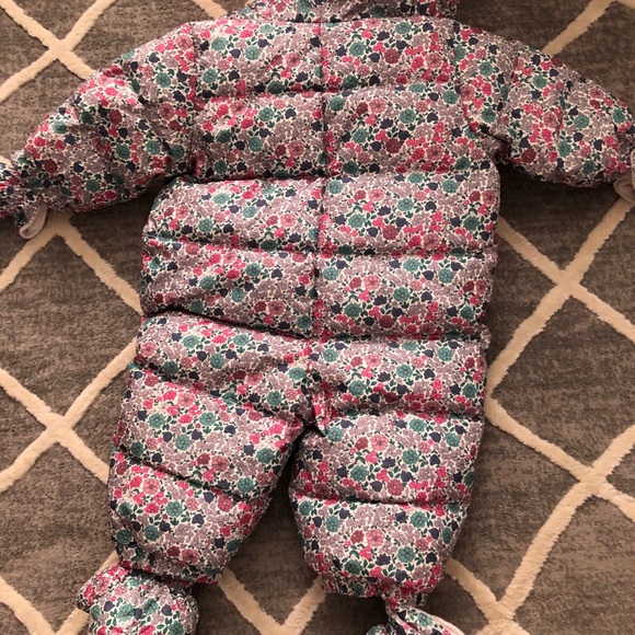 Gap Snowsuit - Picture 2 of 5